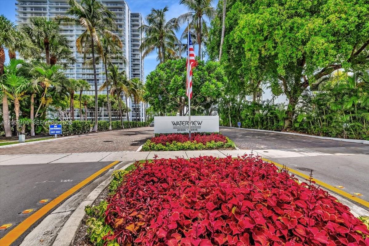 20515 E Country Club Dr # 2048