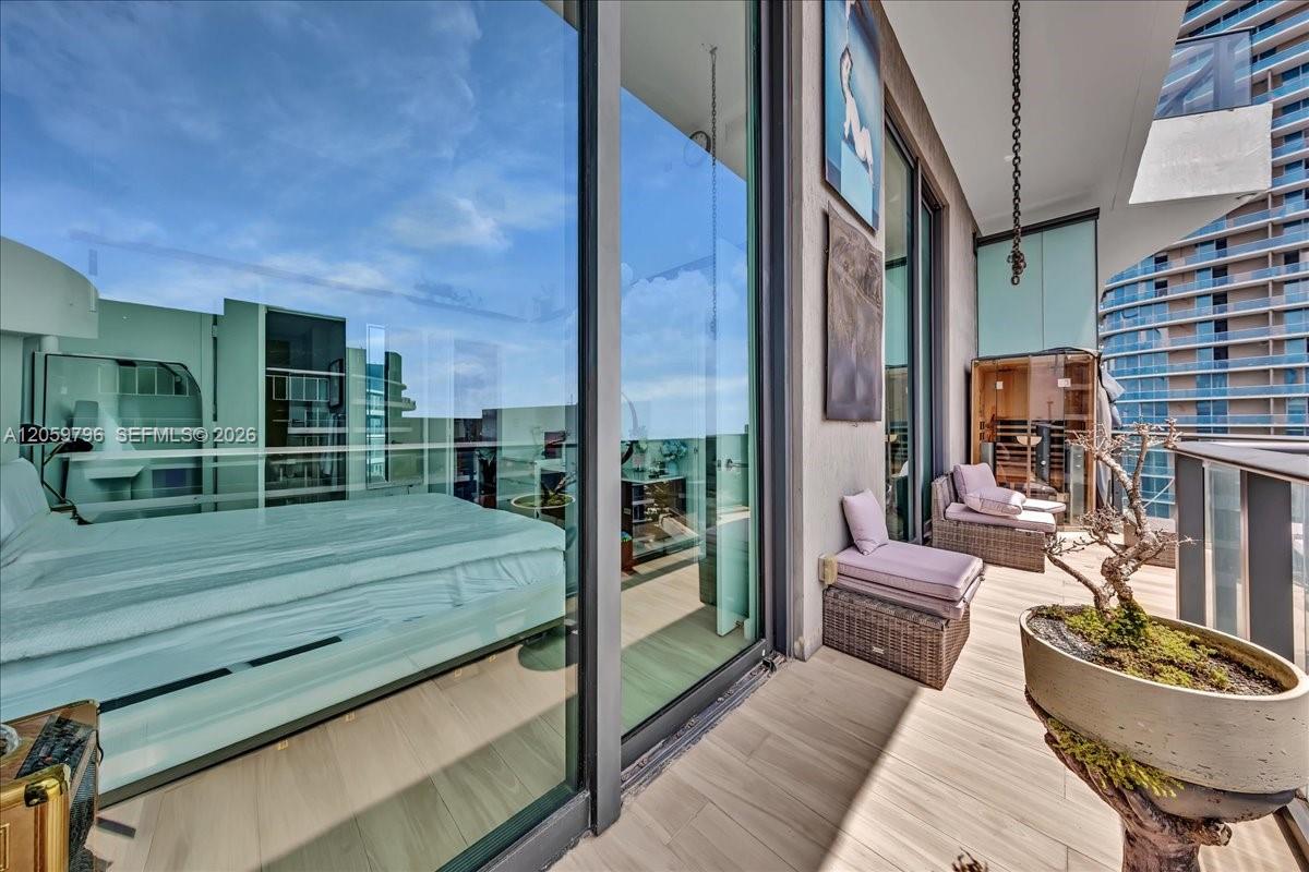 1300 S Miami Ave Unit: UPH5