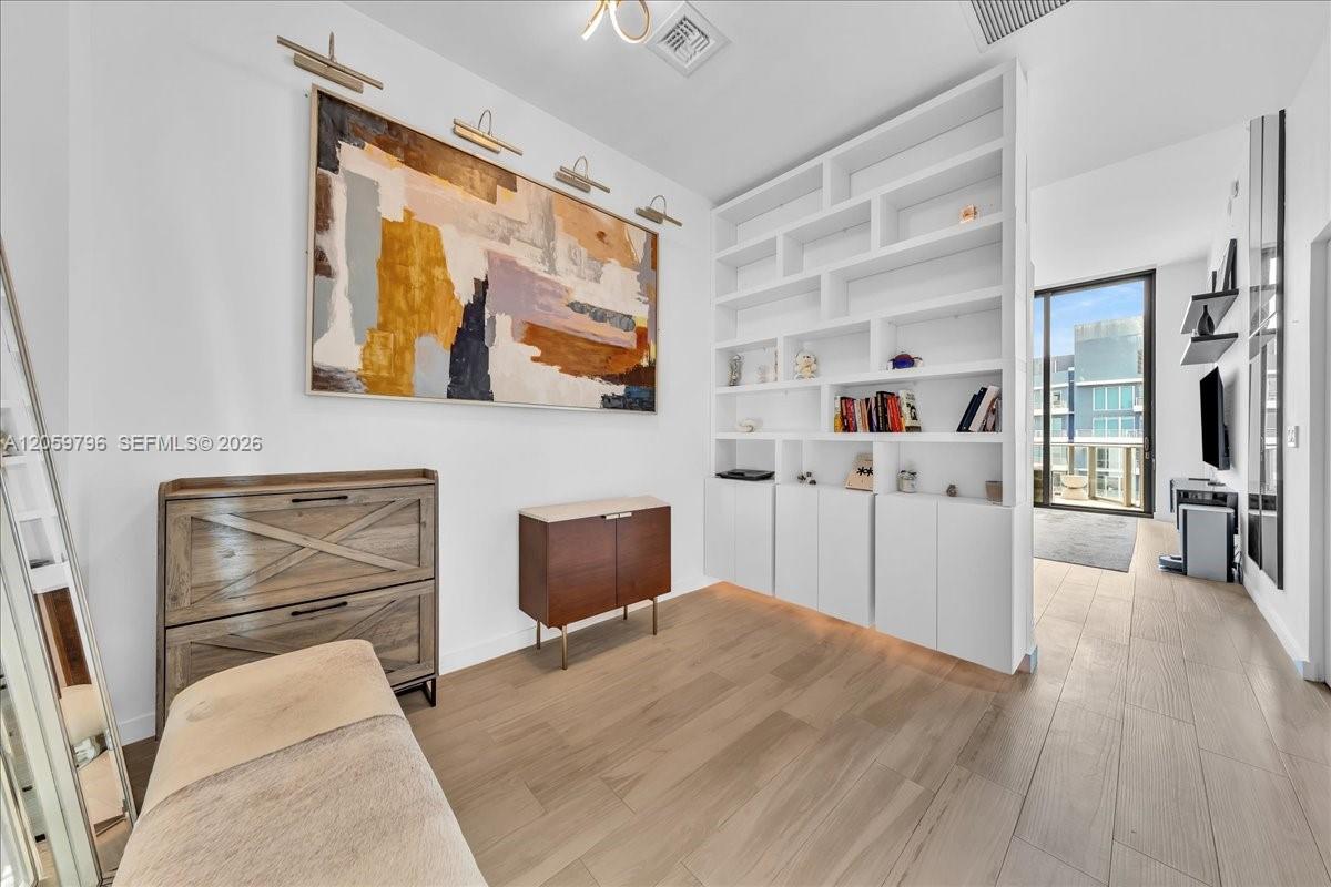 1300 S Miami Ave Unit: UPH5