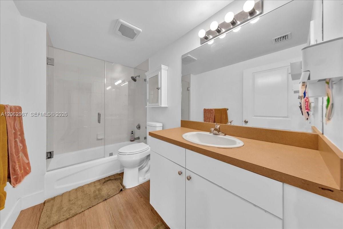 1250 S Miami Ave Unit: 2106