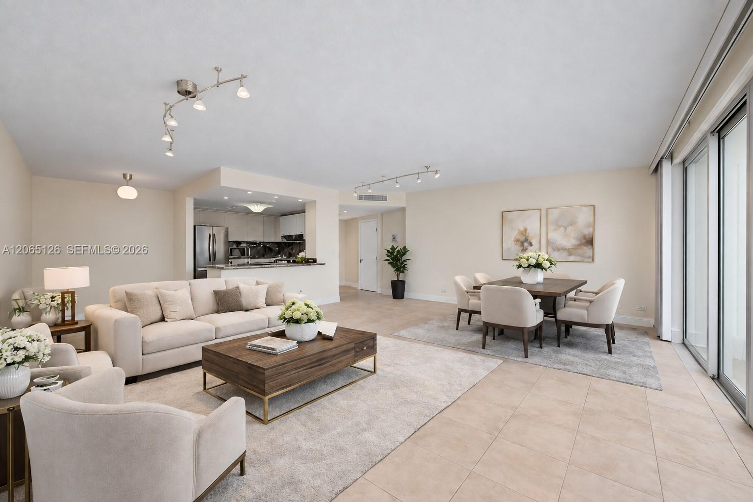 2451 Brickell Ave # 4F