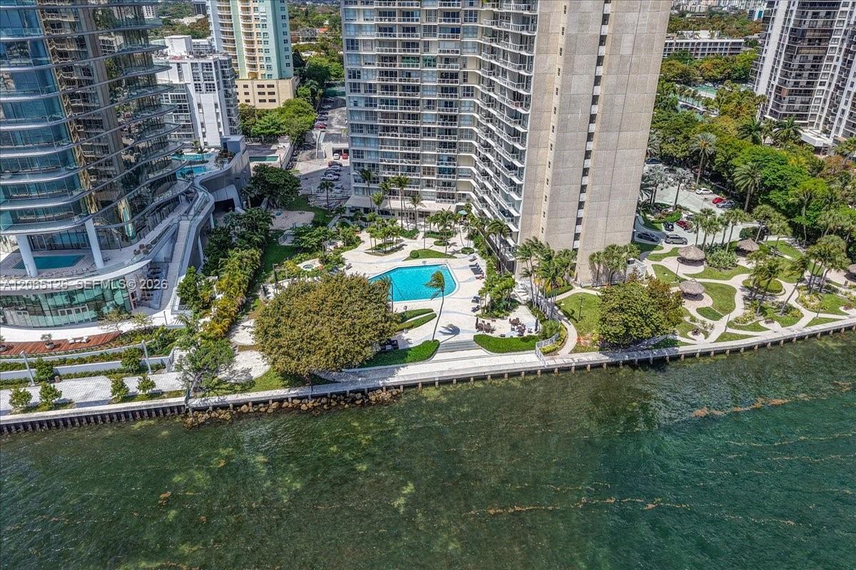 2451 Brickell Ave # 4F