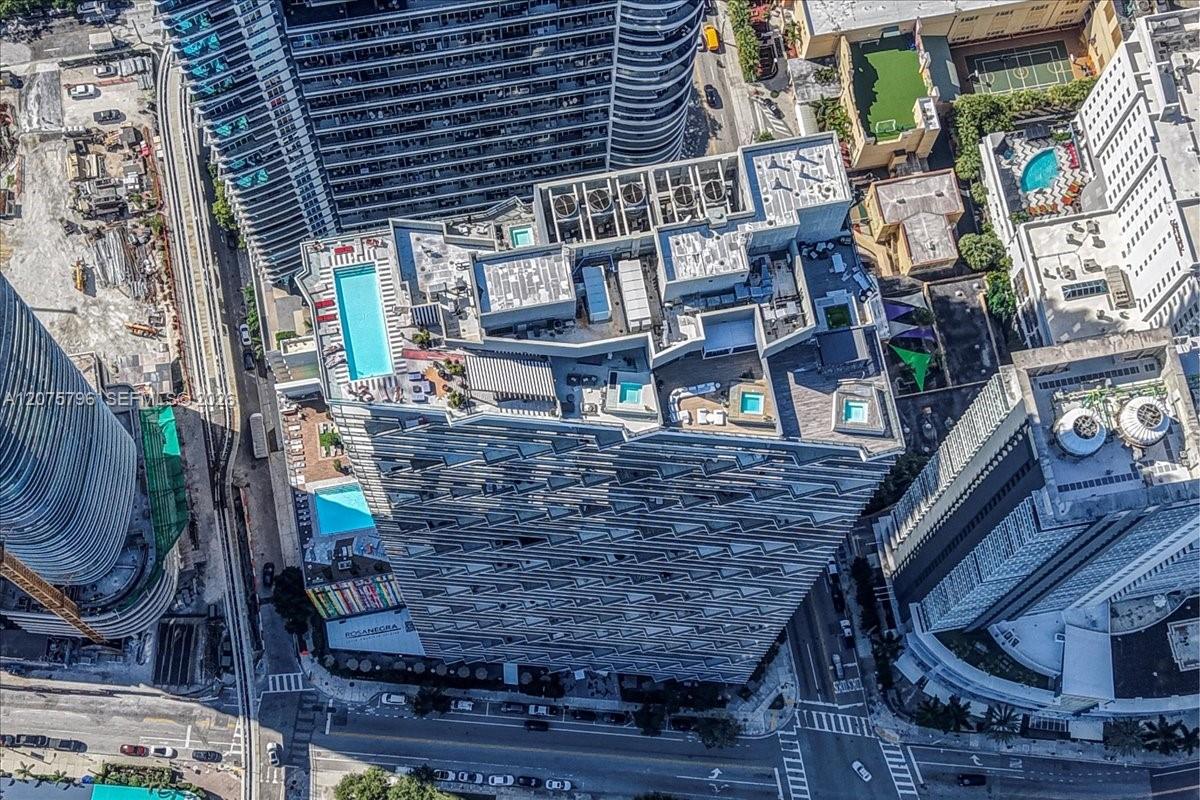 1300 S Miami Ave Unit: UPH4