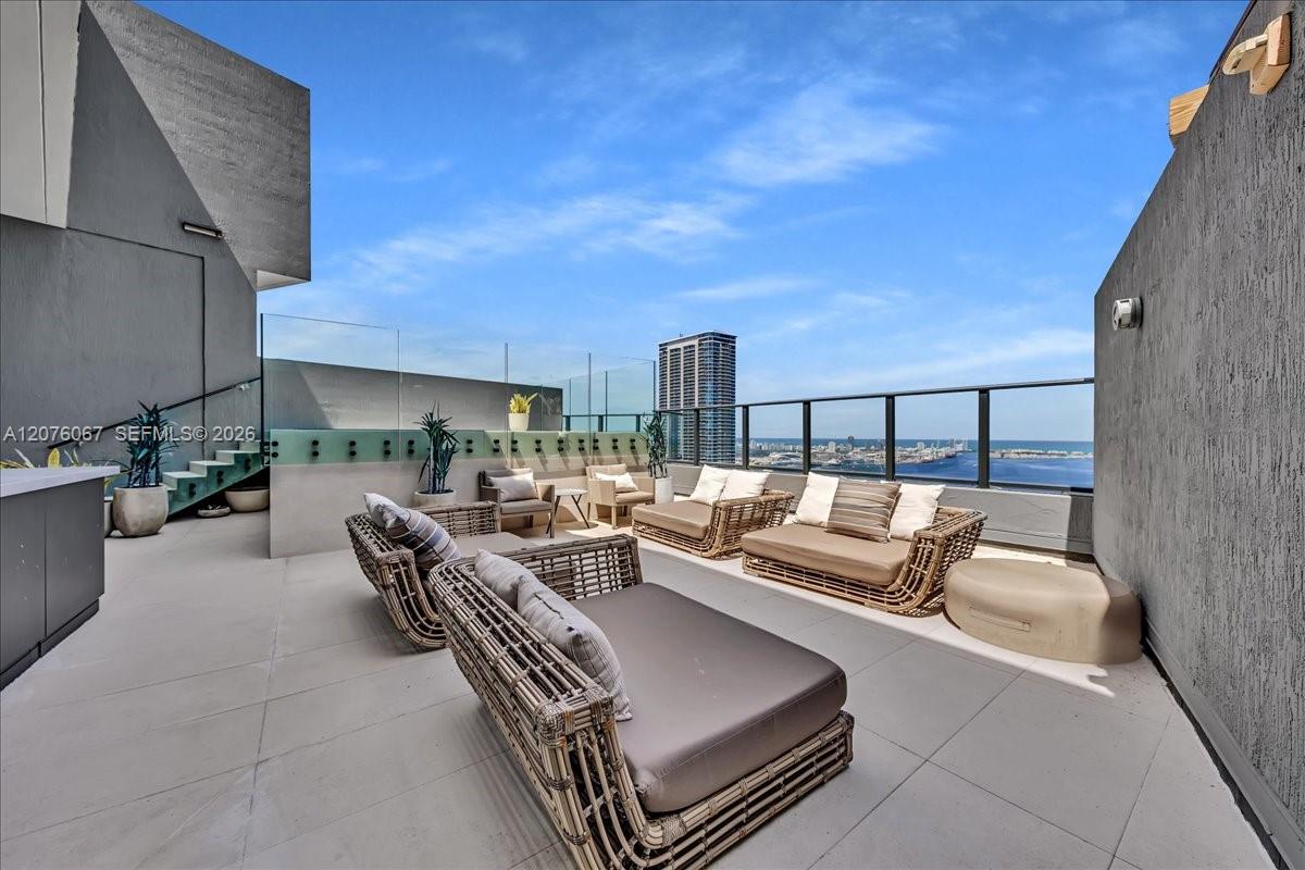 1300 SE Miami Ave Unit: UPH3
