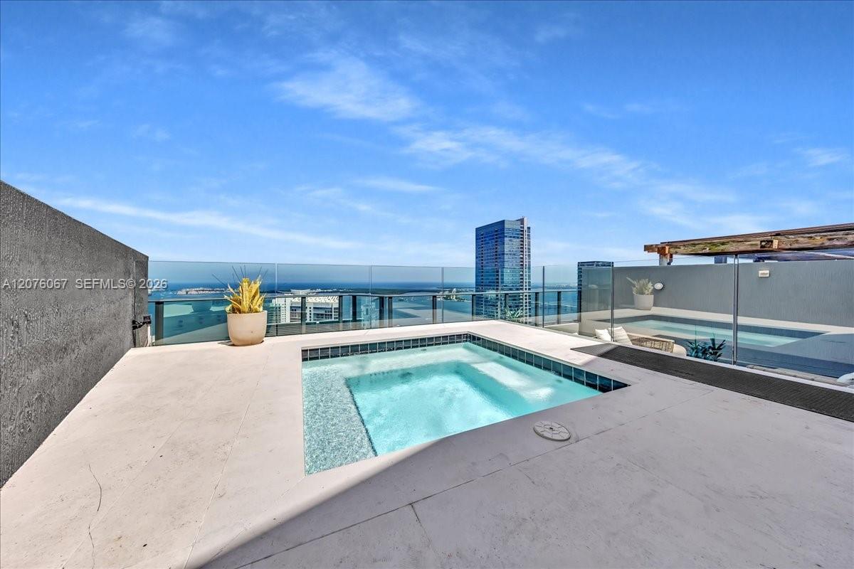 1300 SE Miami Ave Unit: UPH3