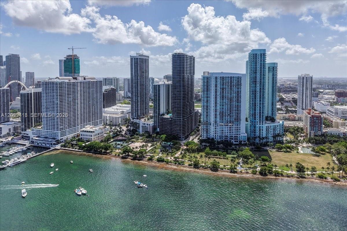1750 N Bayshore Dr # 2510