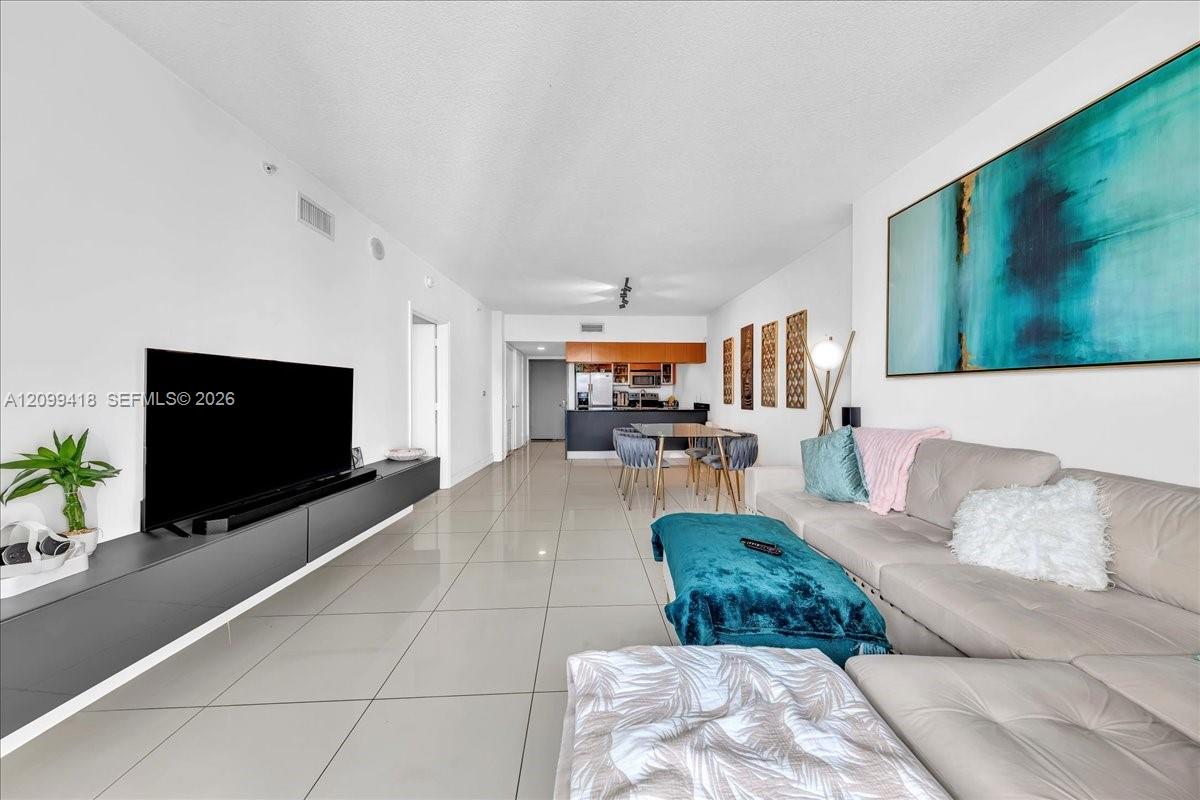 1750 N Bayshore Dr # 2510