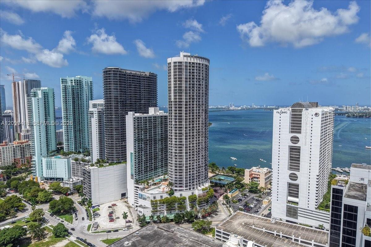 1750 N Bayshore Dr # 2510