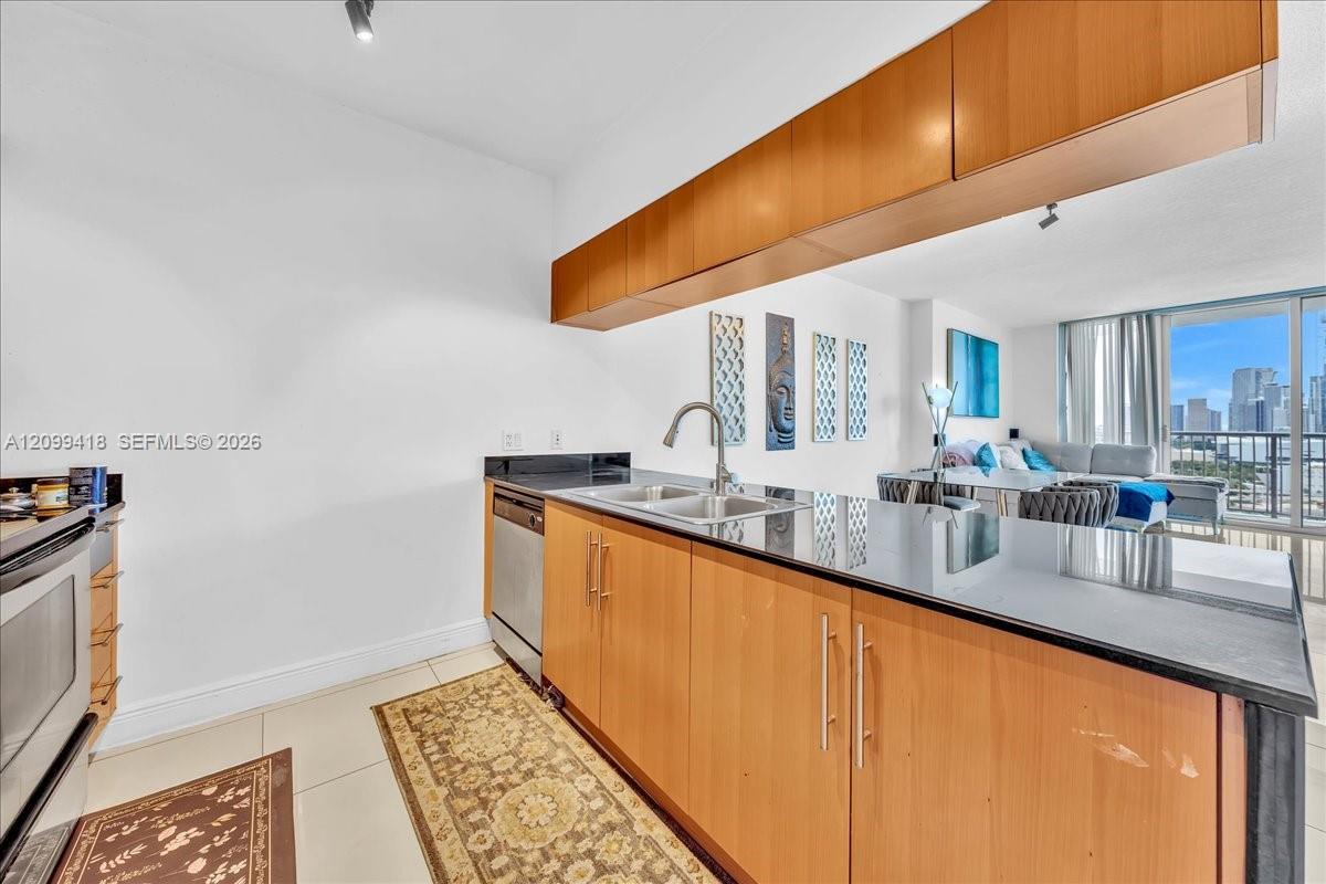 1750 N Bayshore Dr # 2510