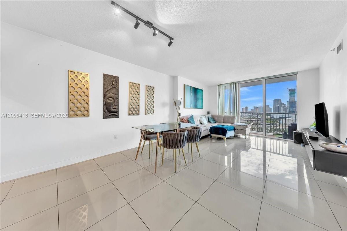 1750 N Bayshore Dr # 2510