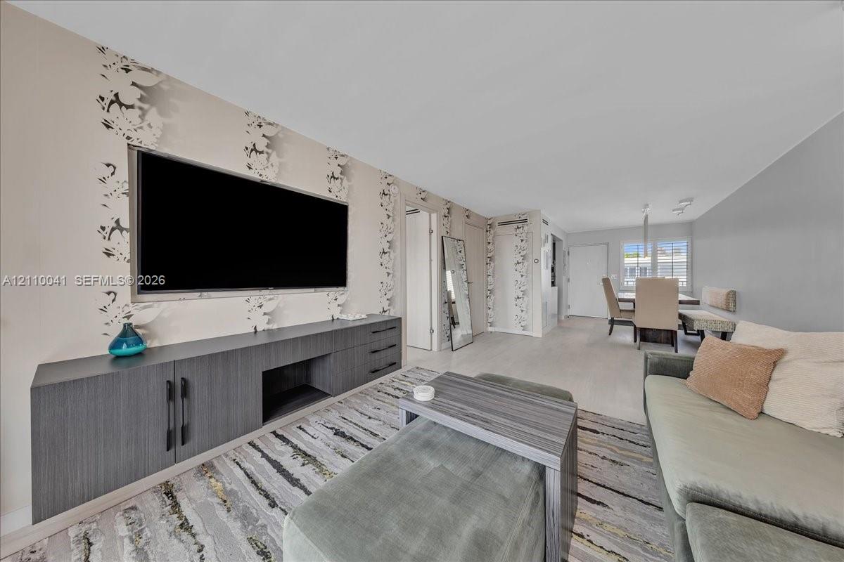 1610 Lenox Ave # 516