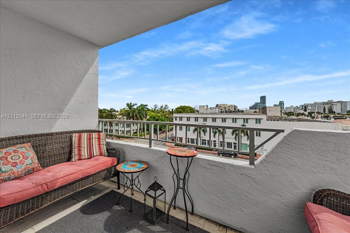 1610 Lenox Ave # 516