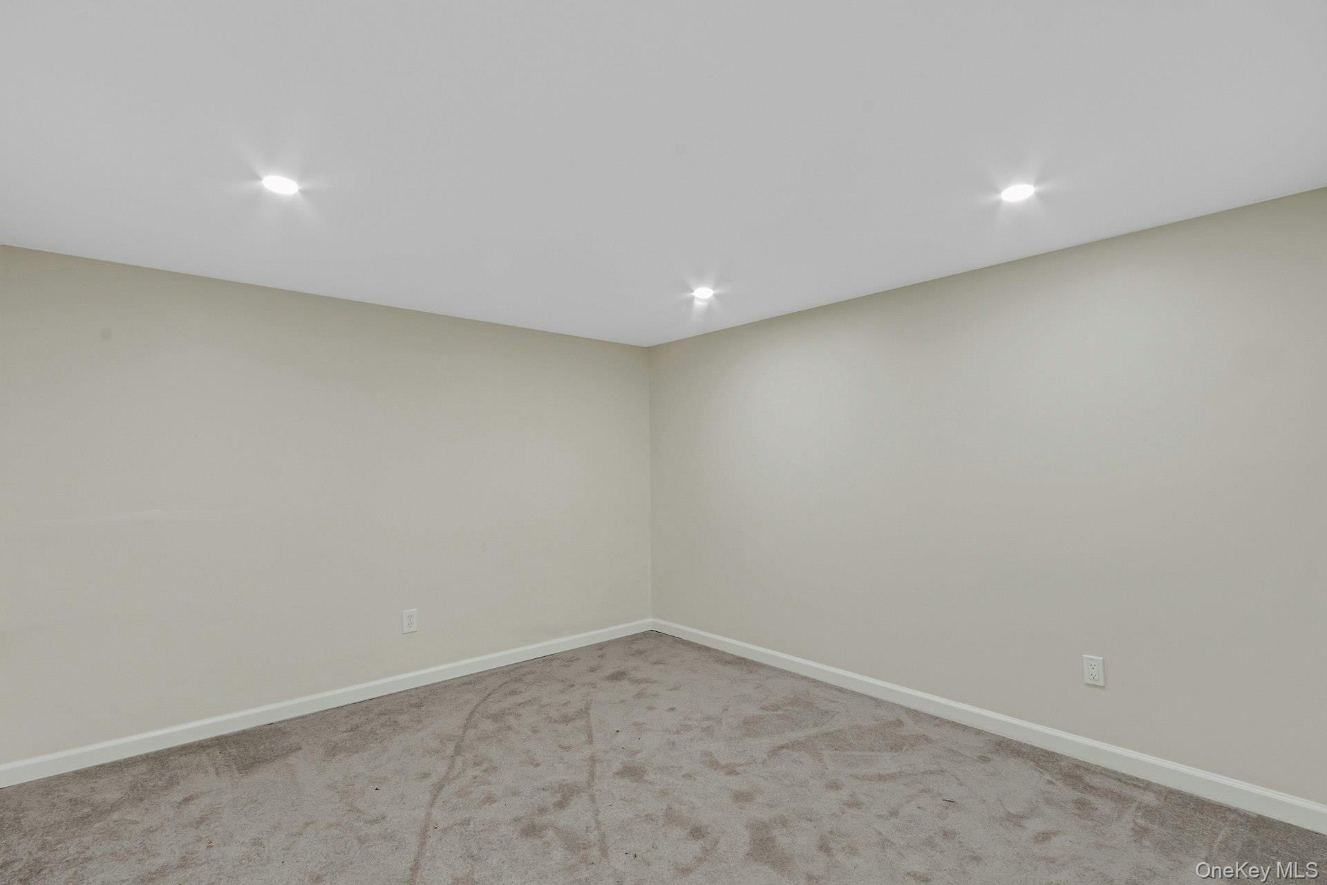 61 Rolling Ridge Road