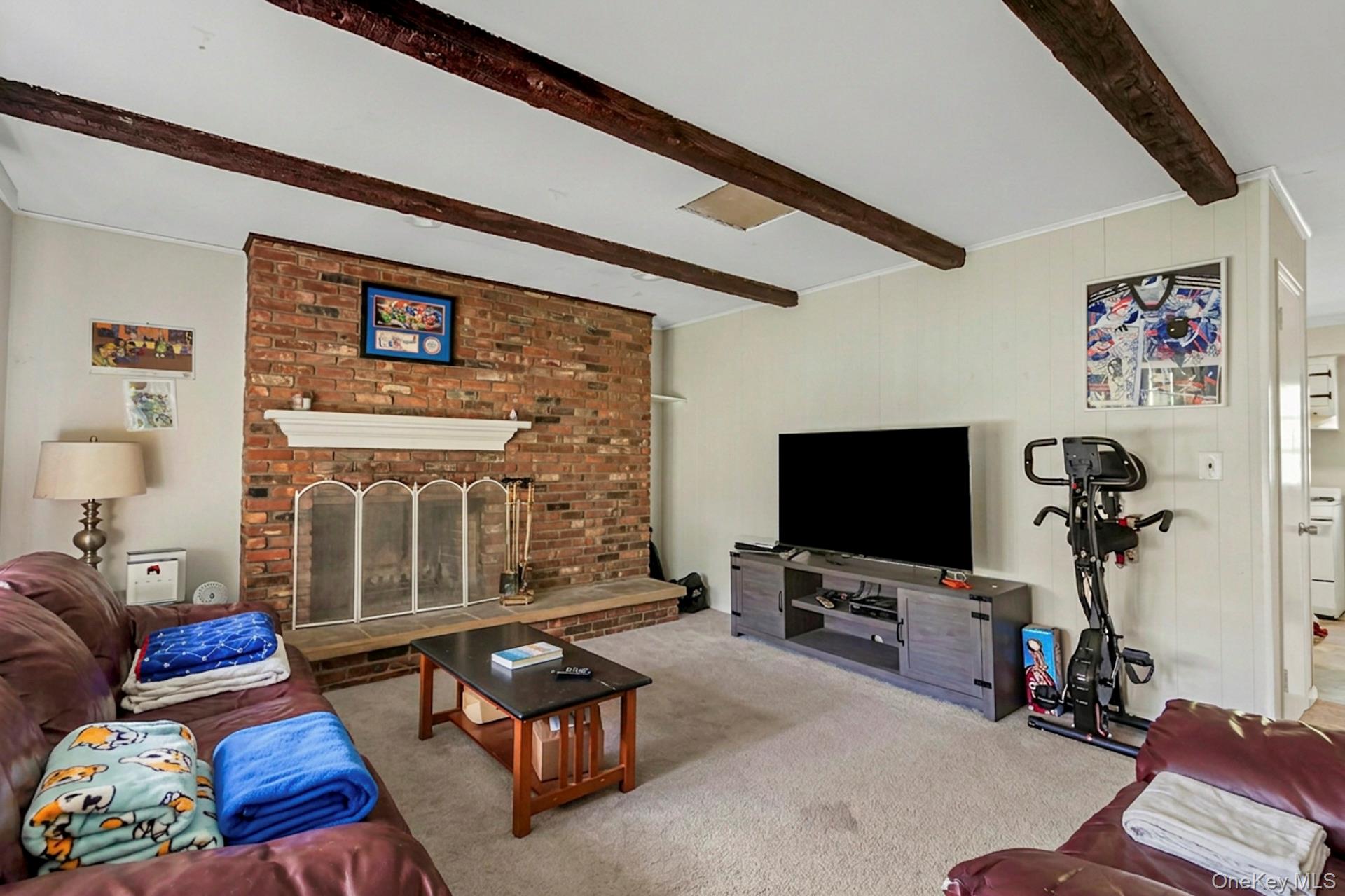 61 Rolling Ridge Road