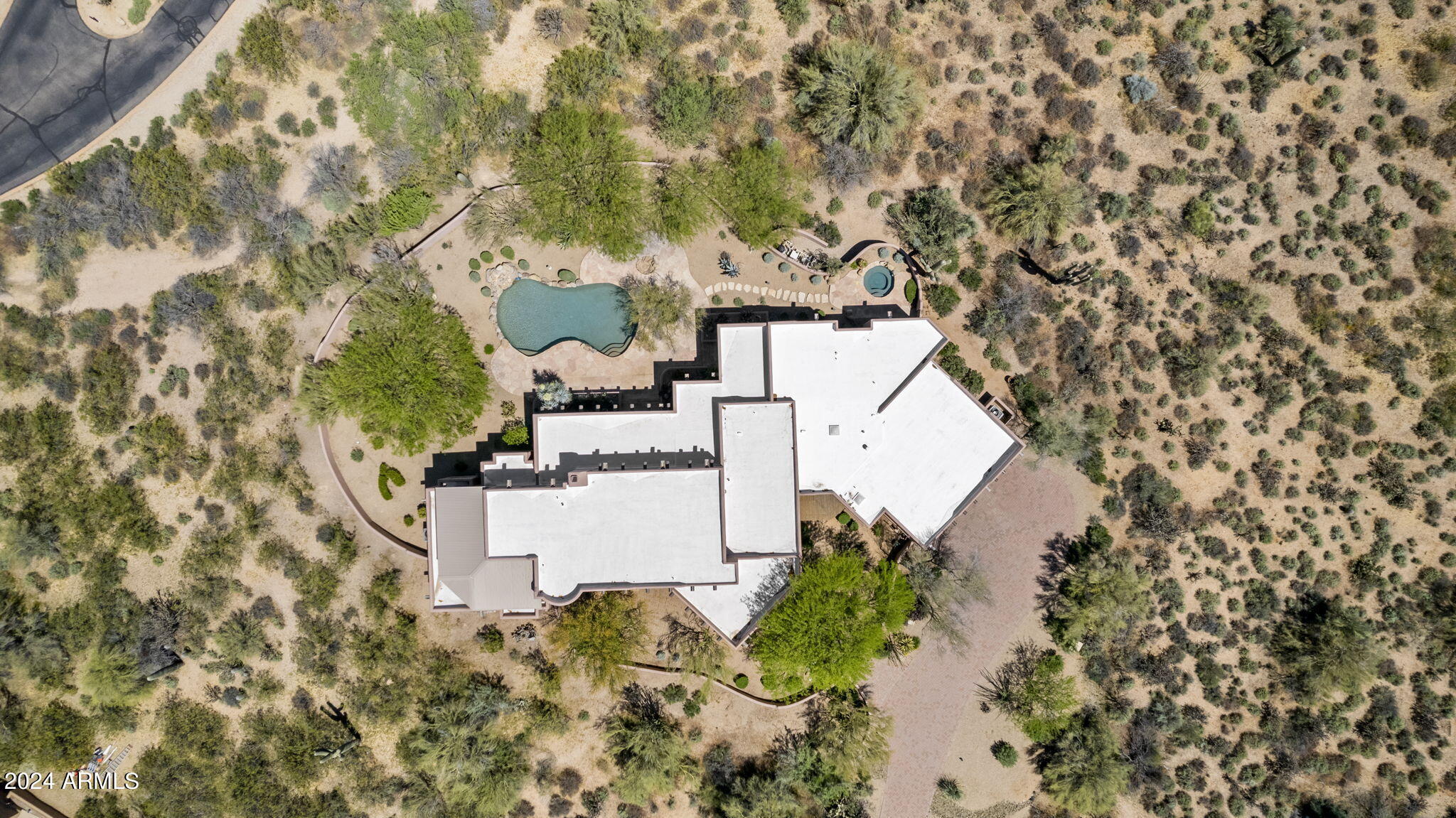 30600 N PIMA Road 76