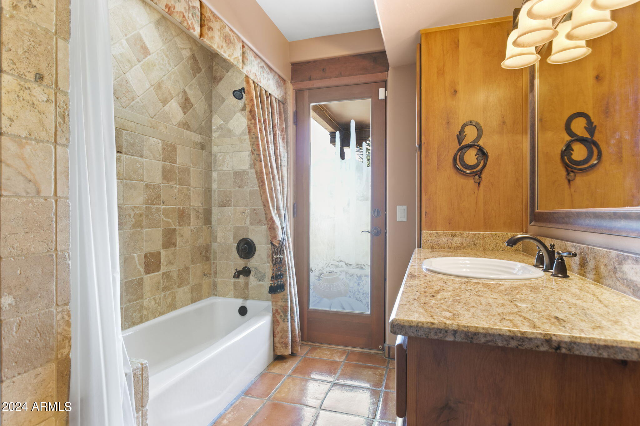 30600 N PIMA Road 76