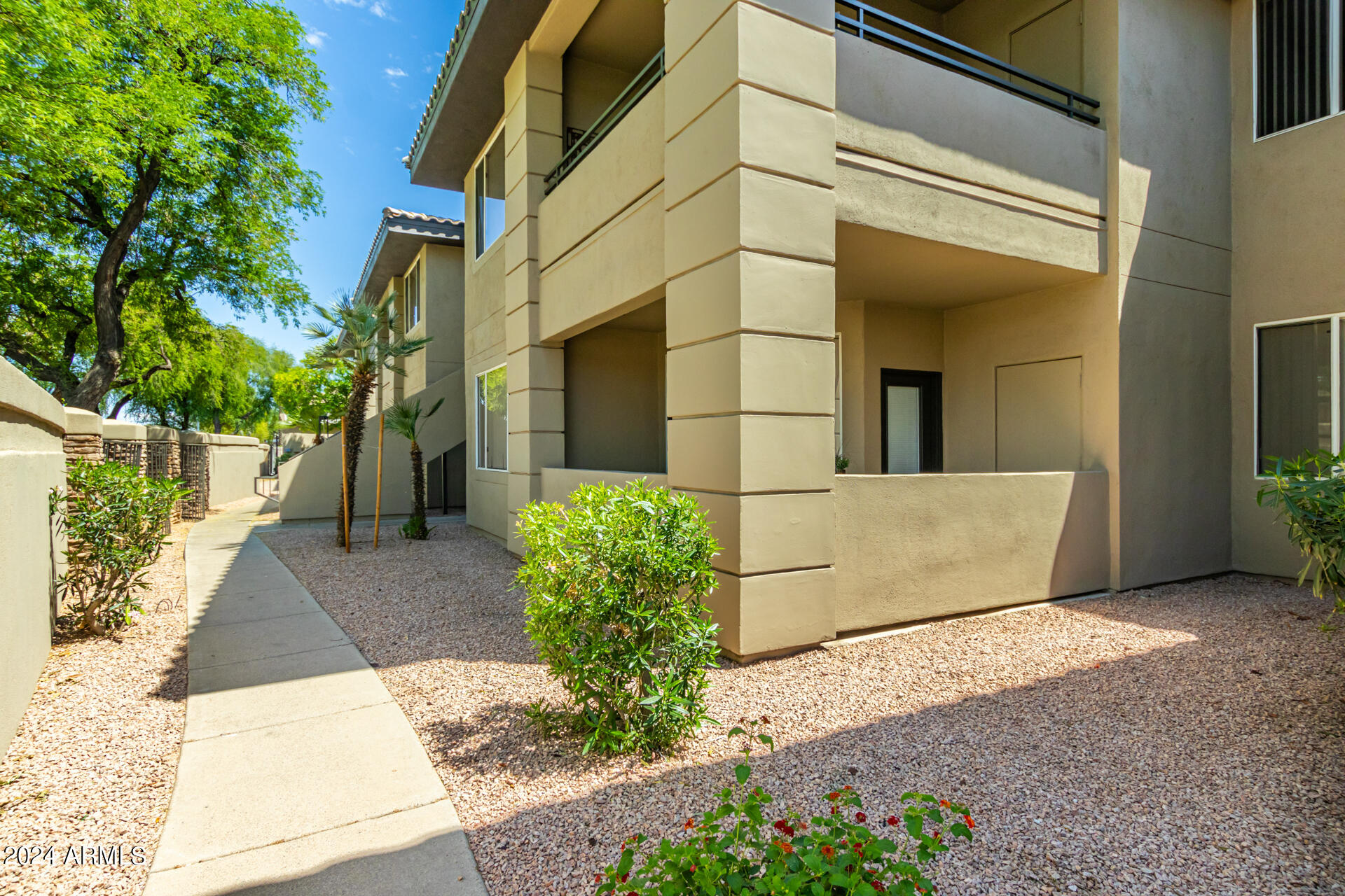 7009 E ACOMA Drive 1105