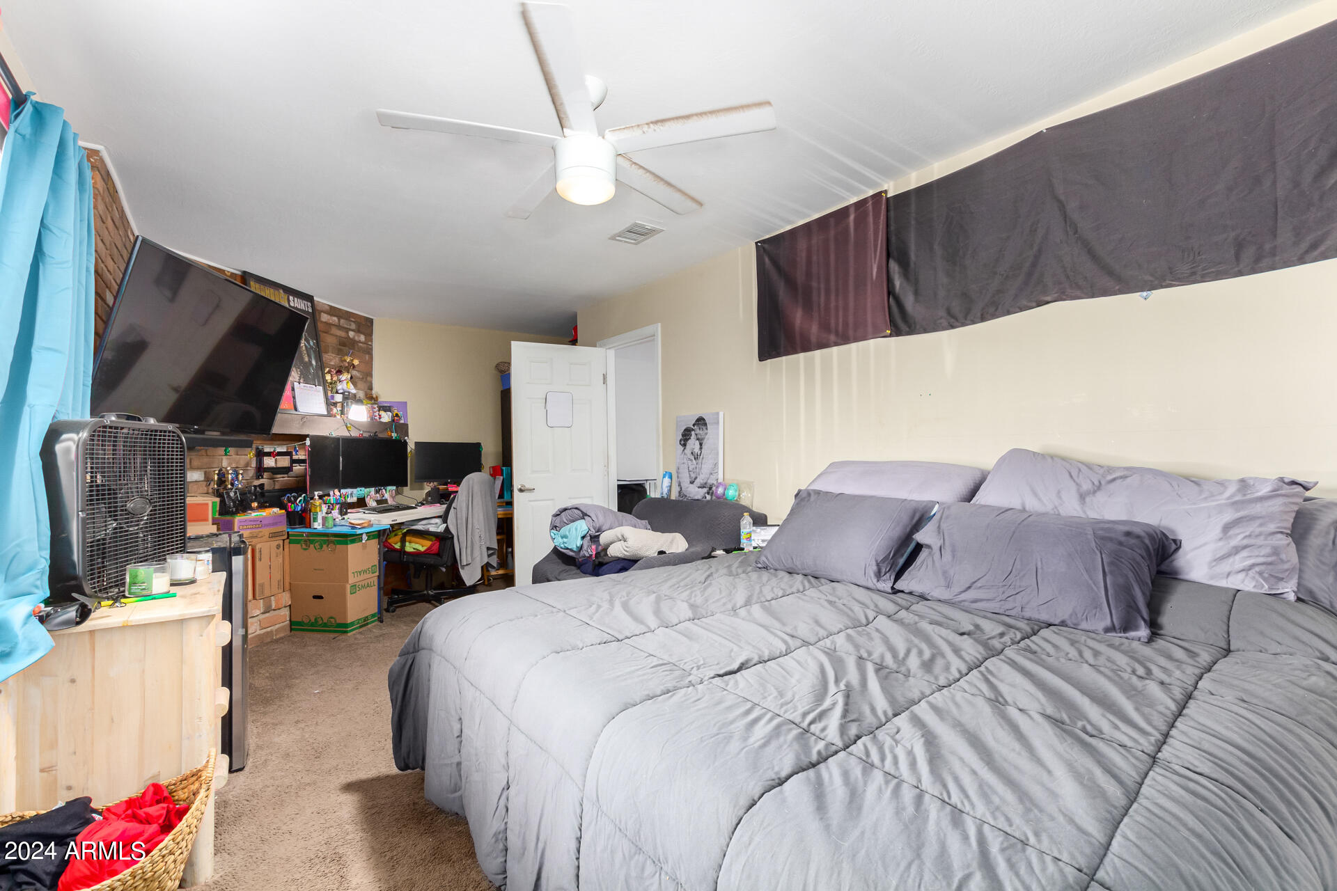 11450 N 64TH Street