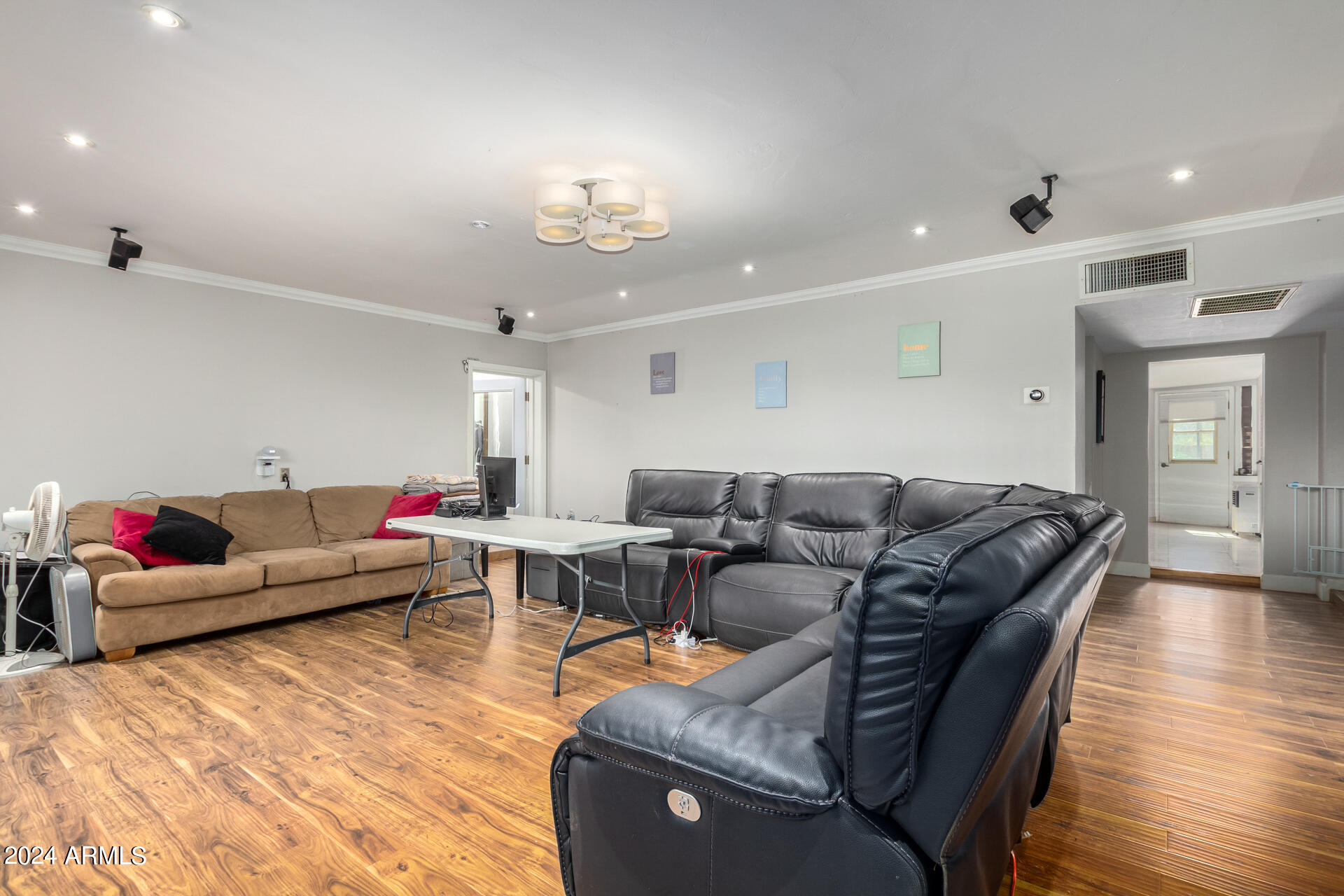 11450 N 64TH Street