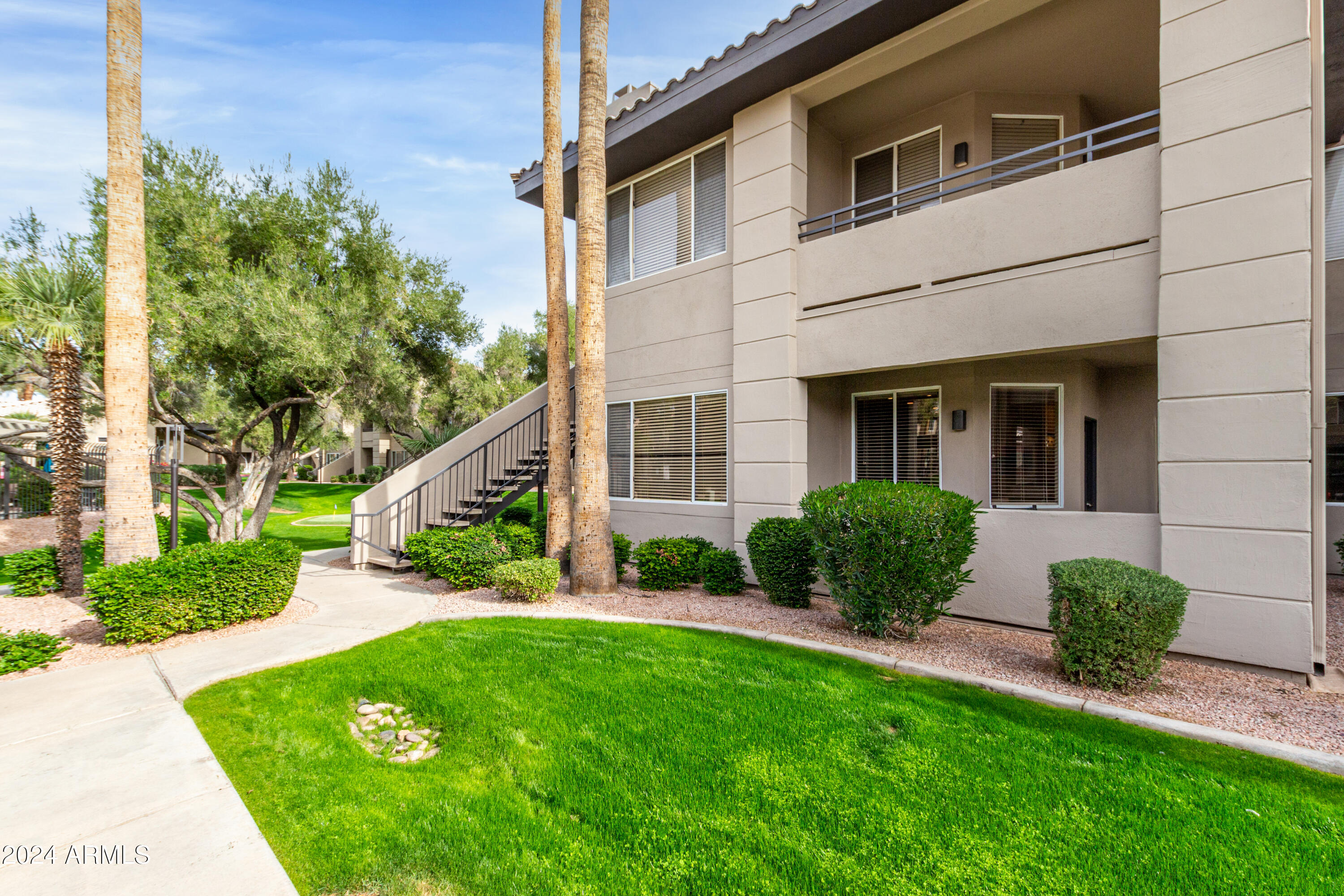 7009 E ACOMA Drive 1143