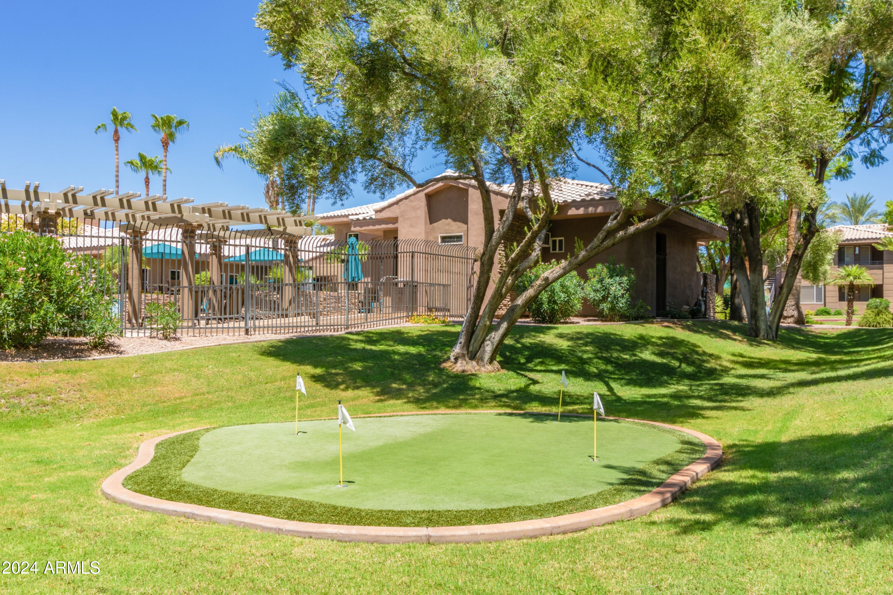 7009 E ACOMA Drive 1143