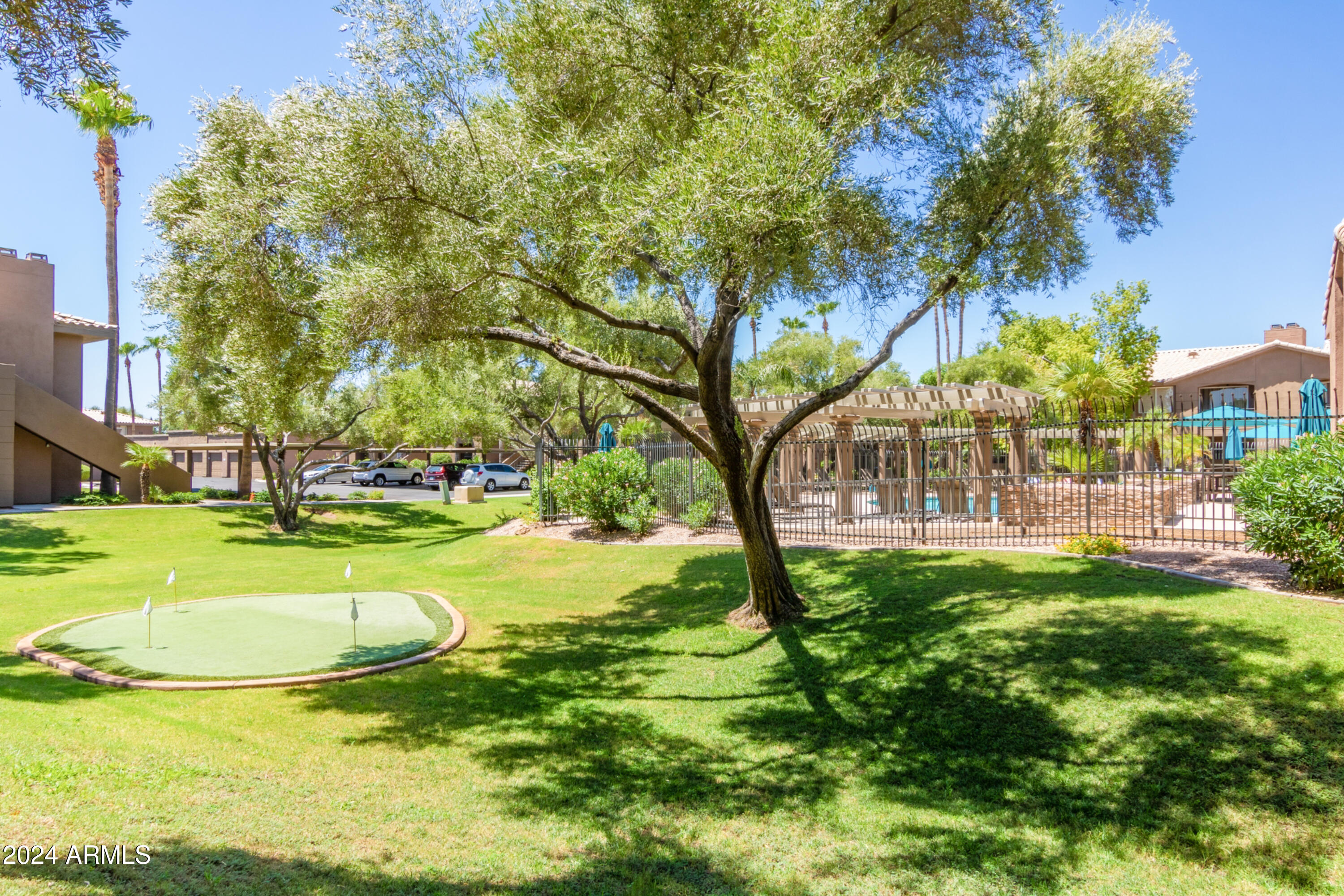 7009 E ACOMA Drive 1143