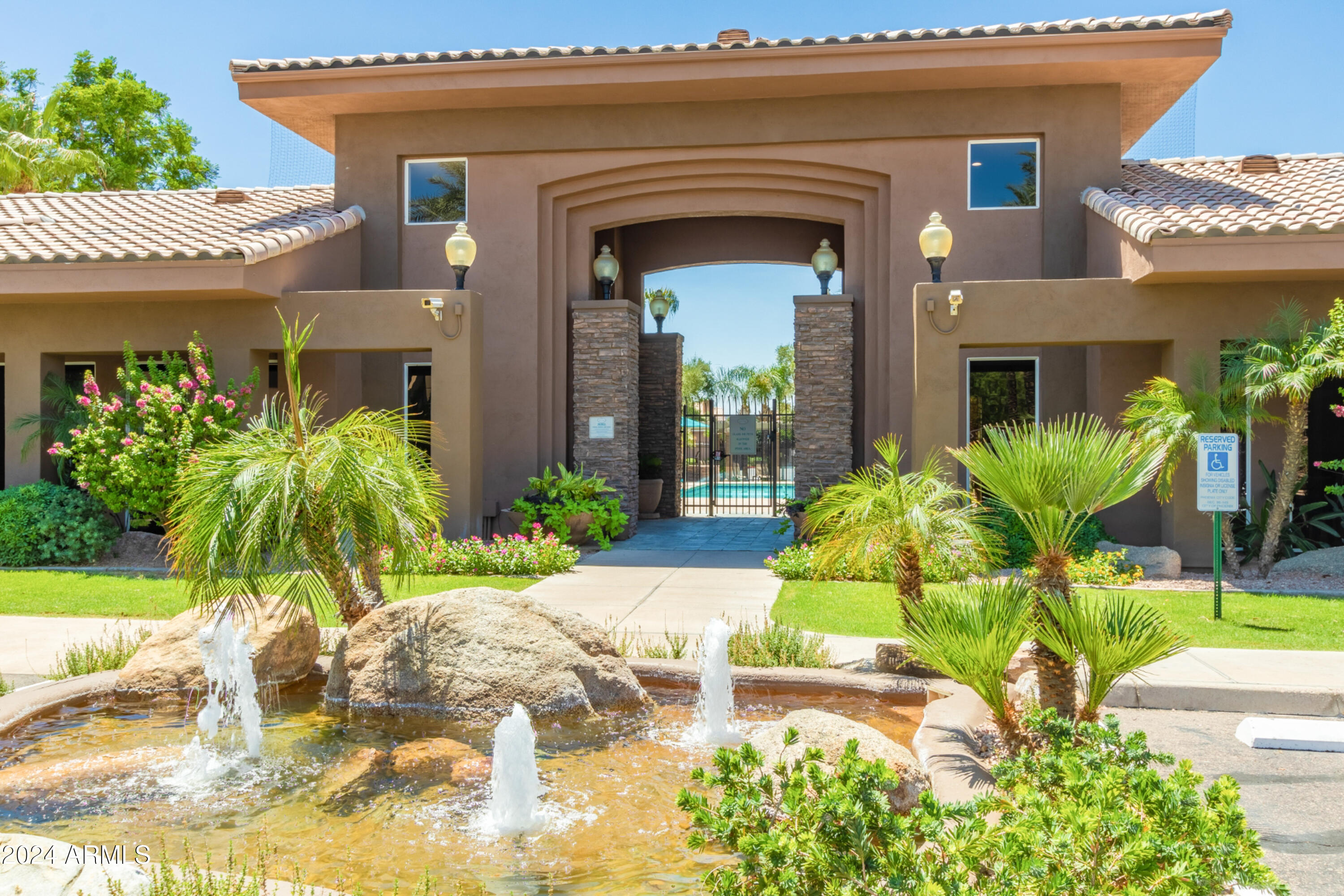 7009 E ACOMA Drive 1143
