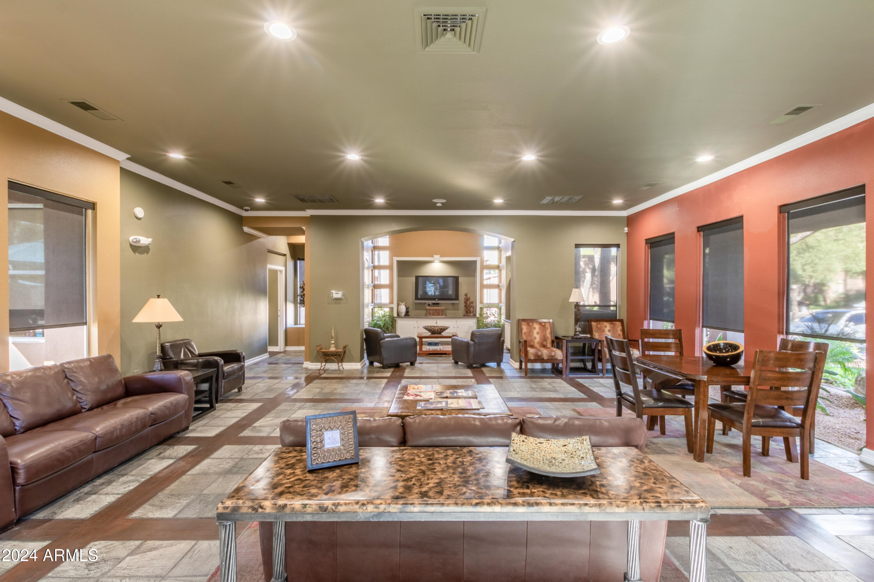 7009 E ACOMA Drive 1143
