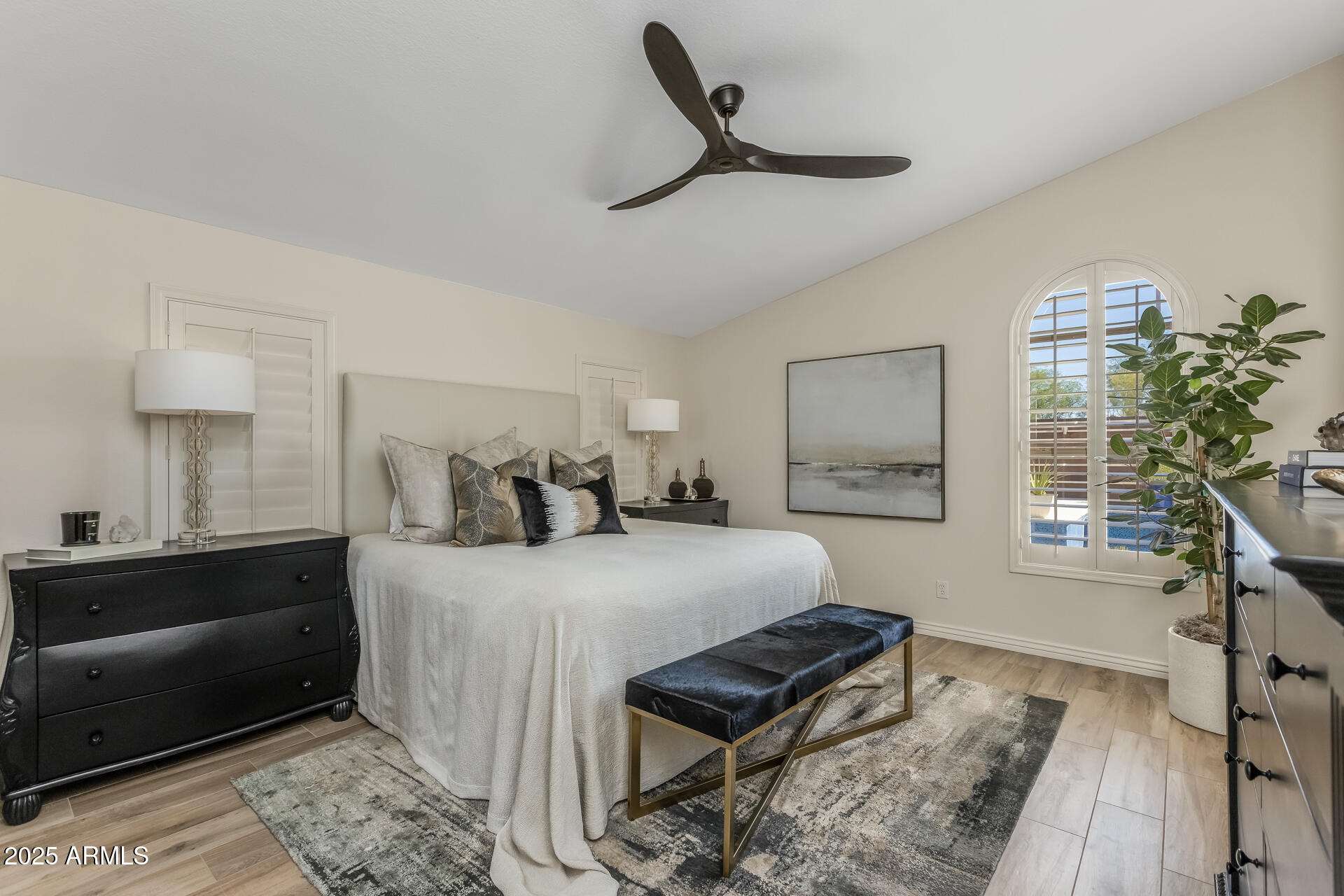 4605 E SWILLING Road