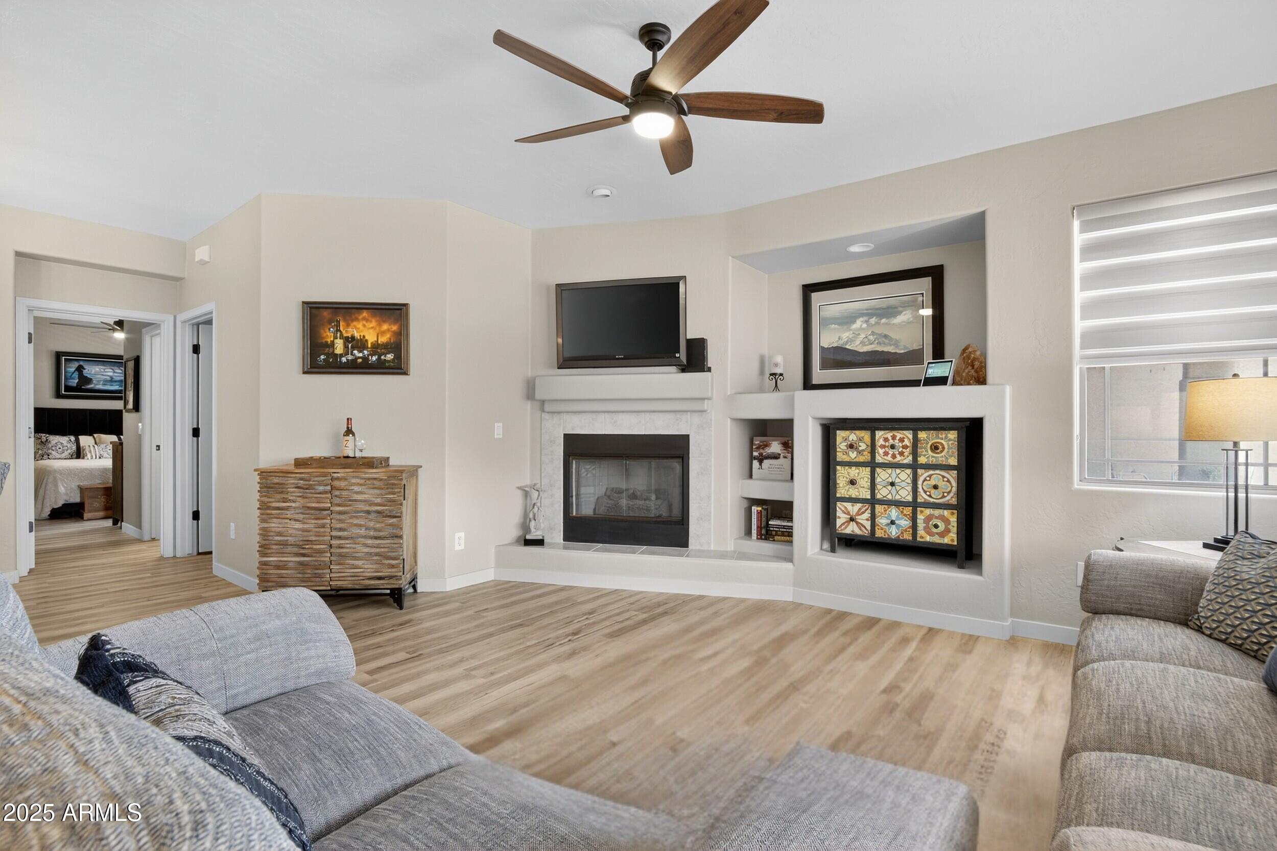 11500 E COCHISE Drive 1039