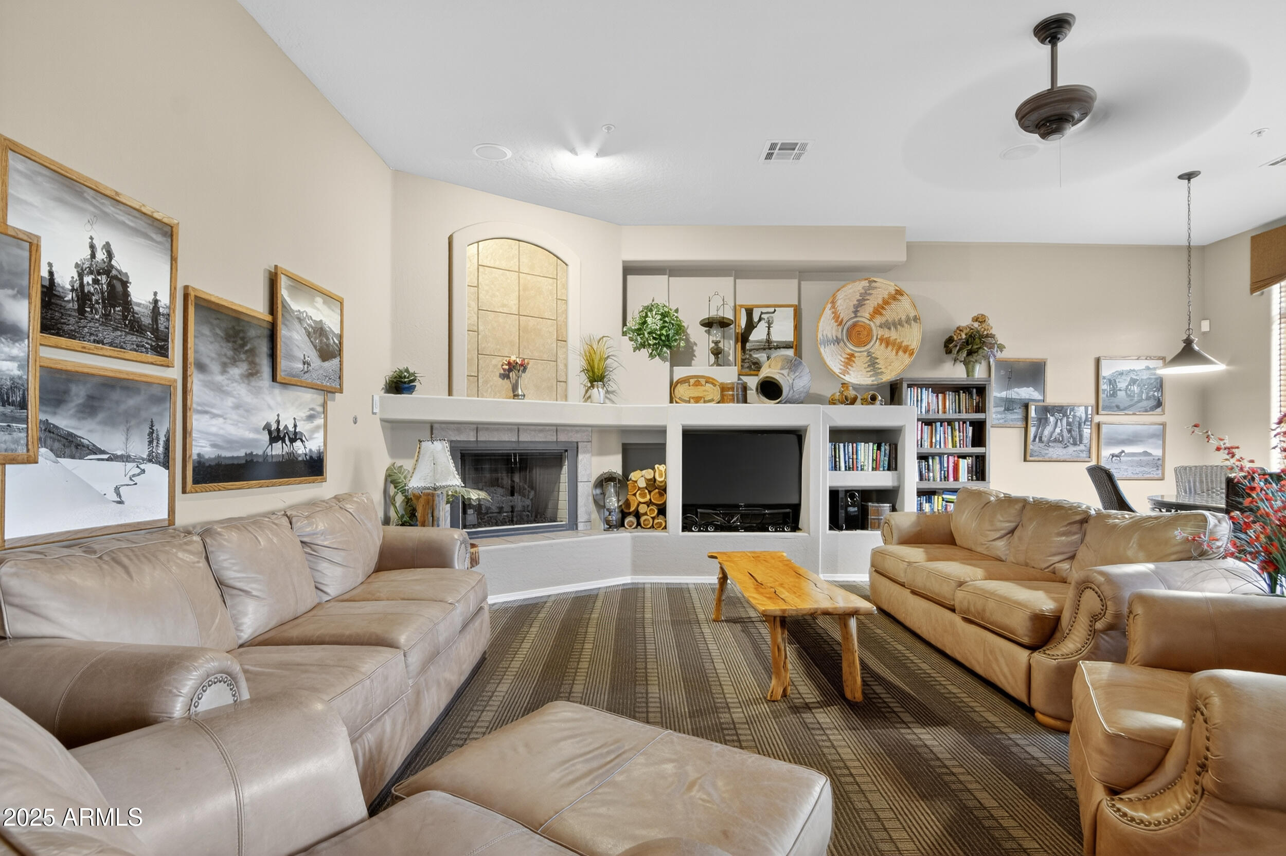 11500 E COCHISE Drive 1039