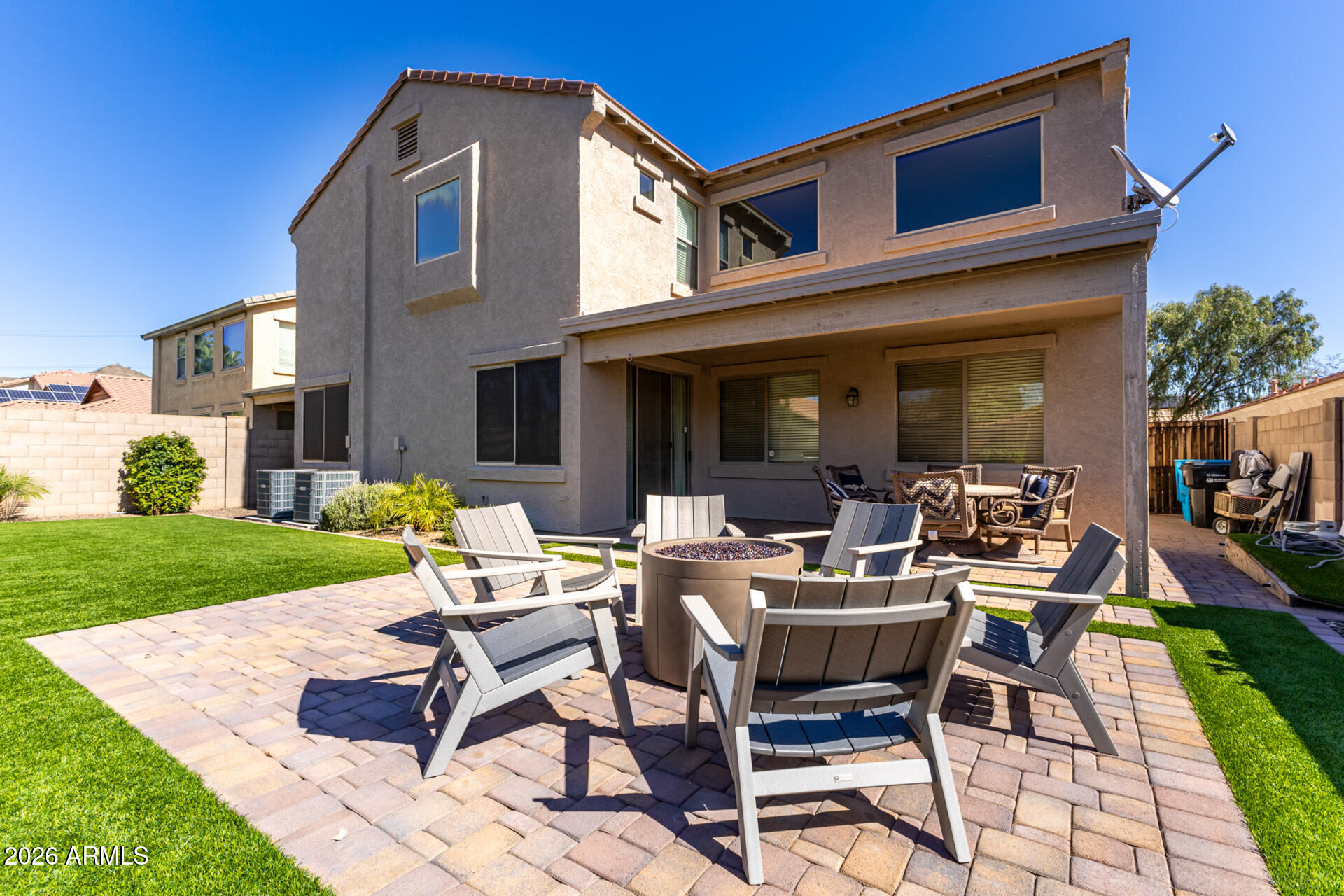 2507 E RUSTLING OAKS Lane