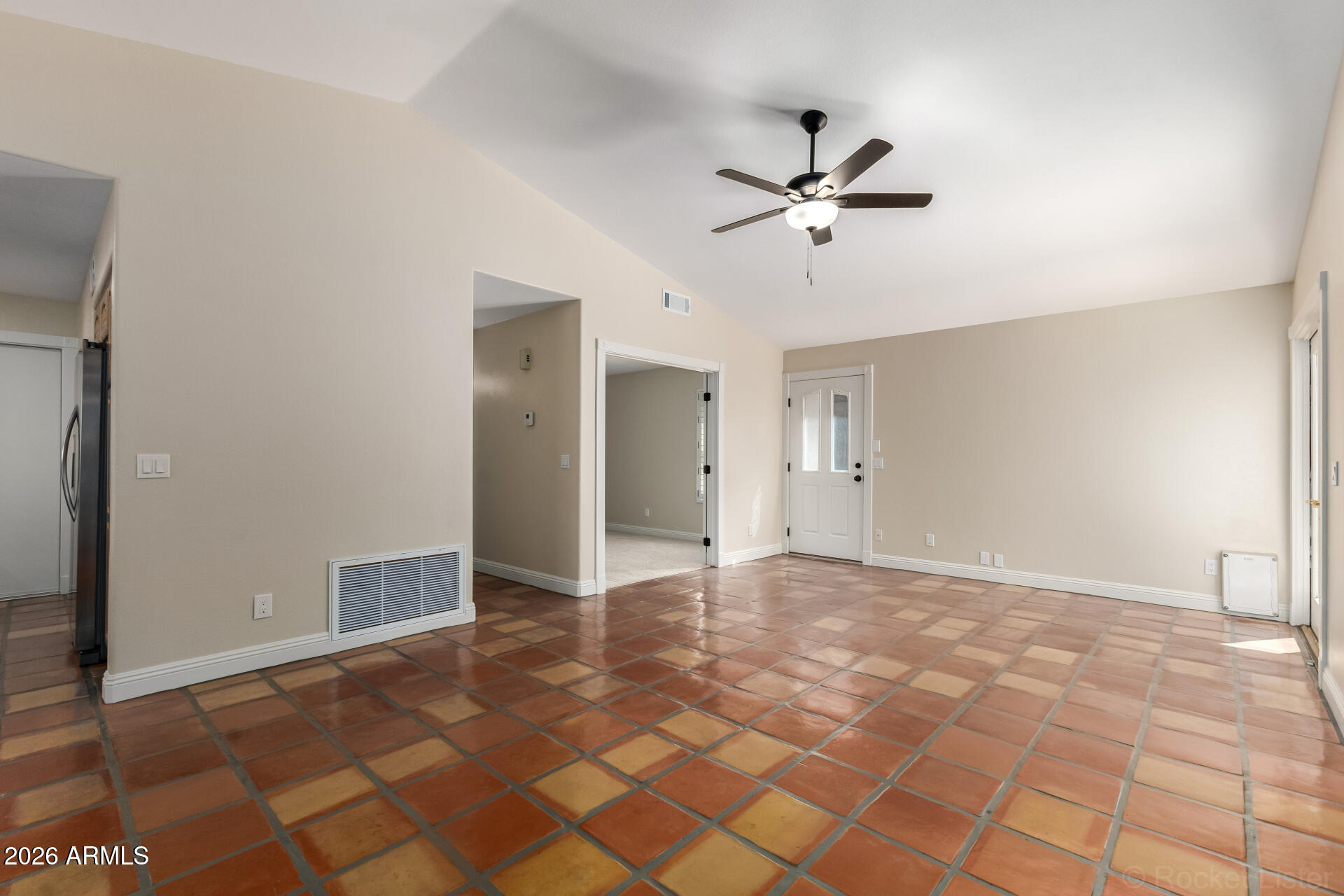 3335 W GOLDEN Lane