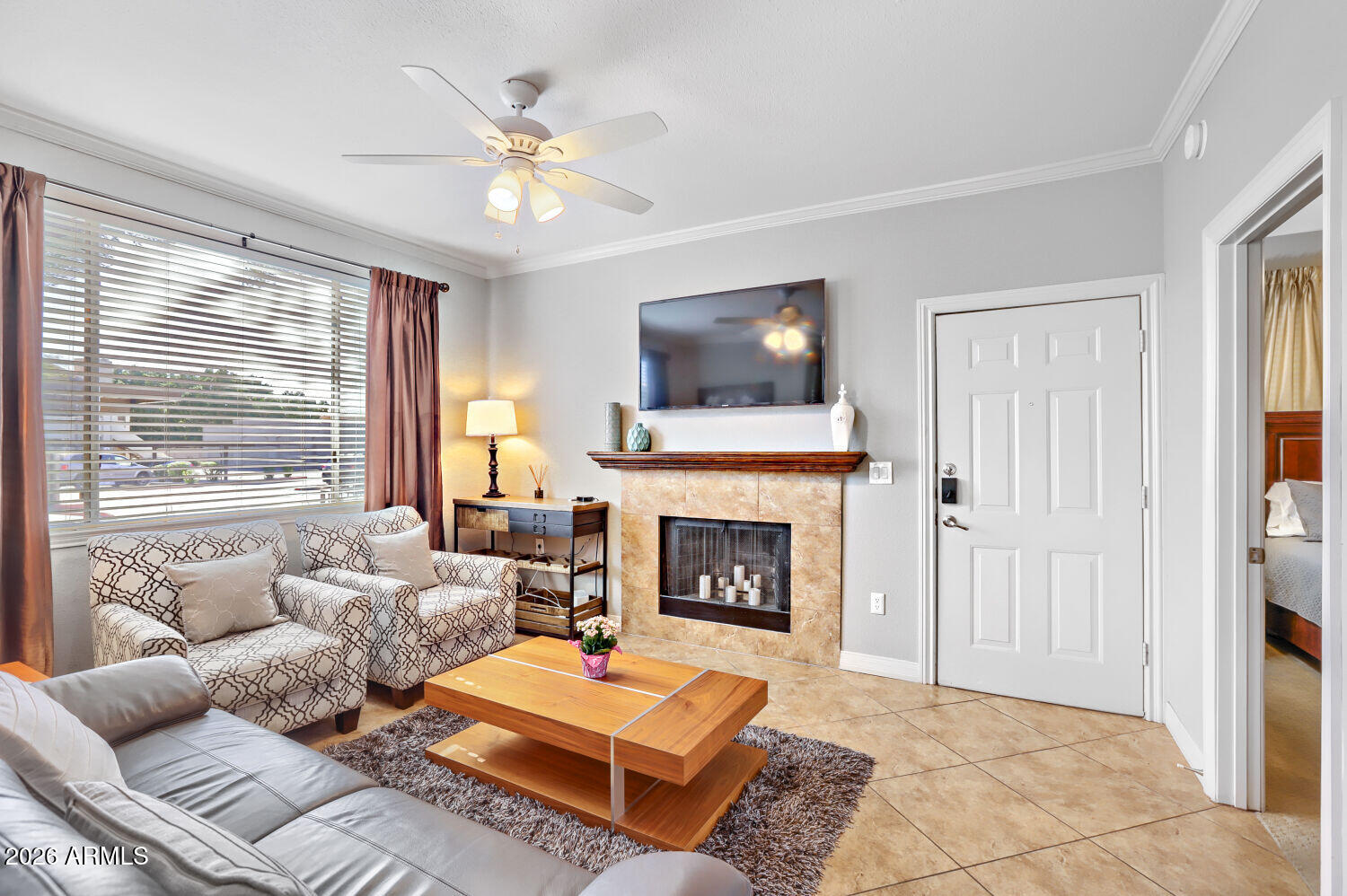 7009 E ACOMA Drive 1147