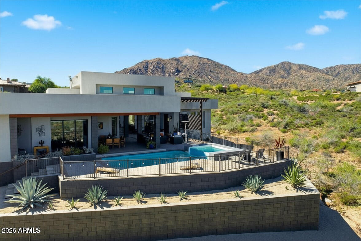 42439 N DEER TRAIL Road