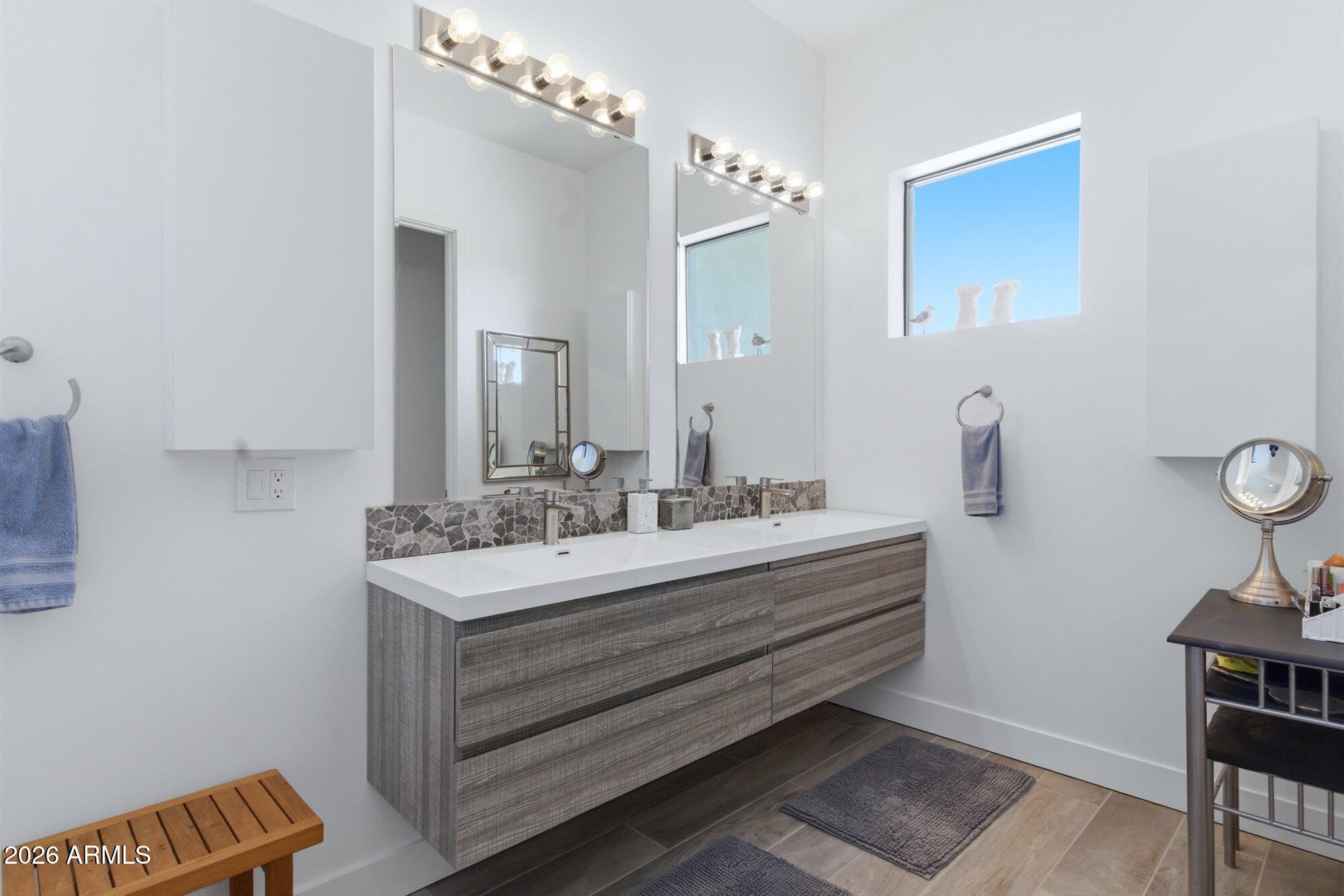 42439 N DEER TRAIL Road