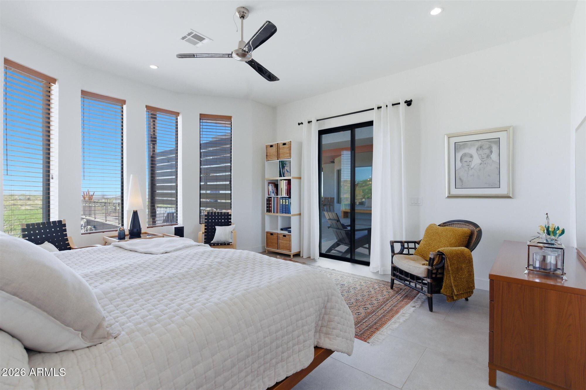 42439 N DEER TRAIL Road