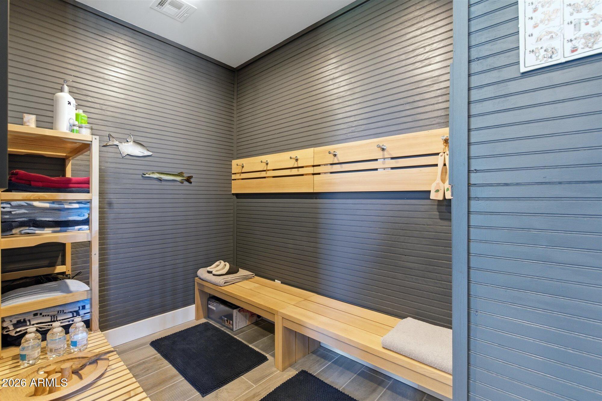 42439 N DEER TRAIL Road