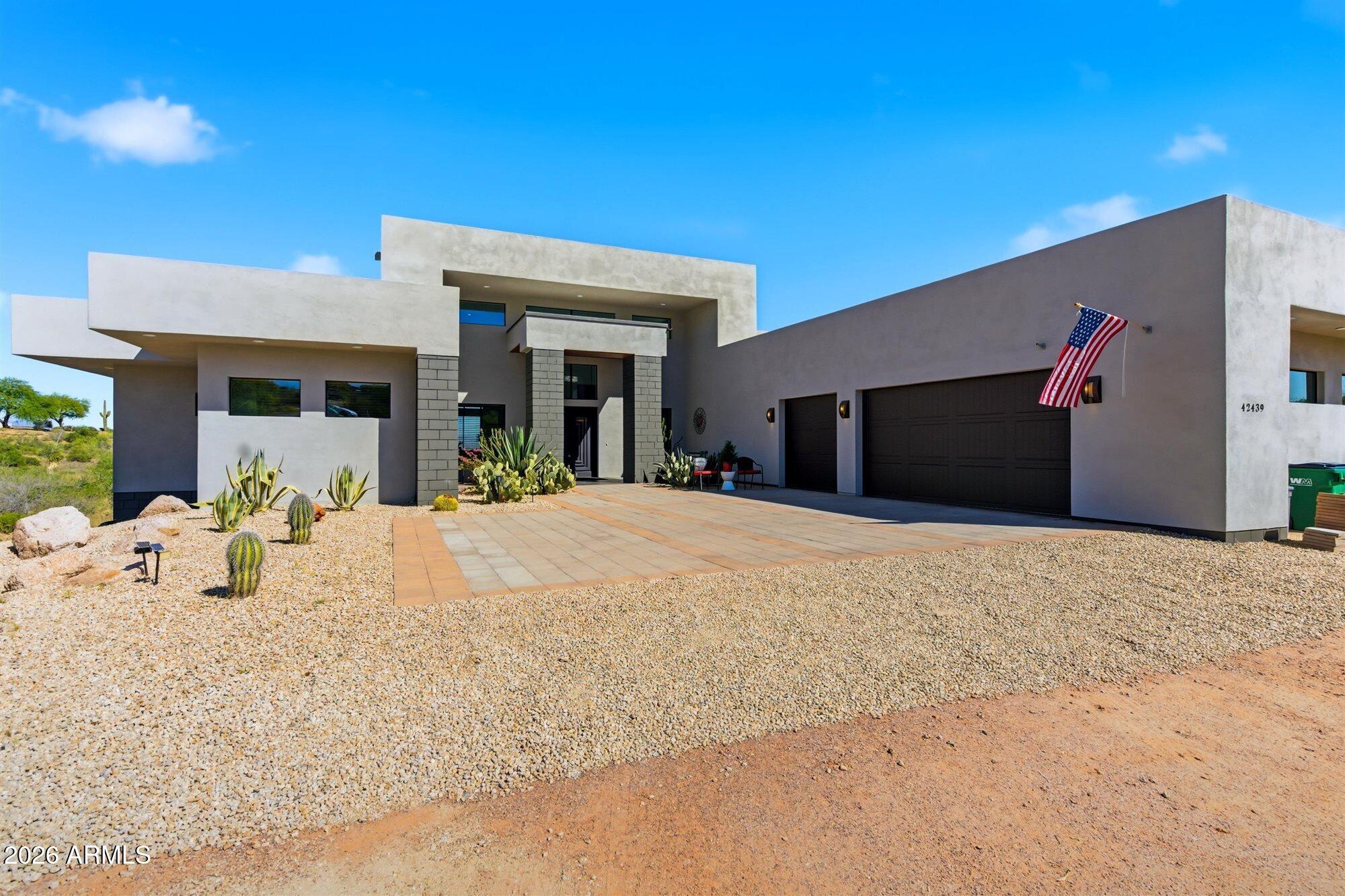 42439 N DEER TRAIL Road