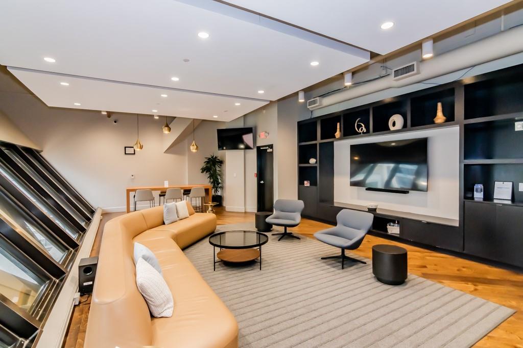 1101 Walnut Street