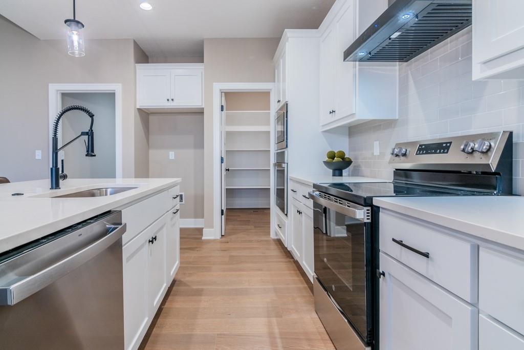 929 168th Terrace