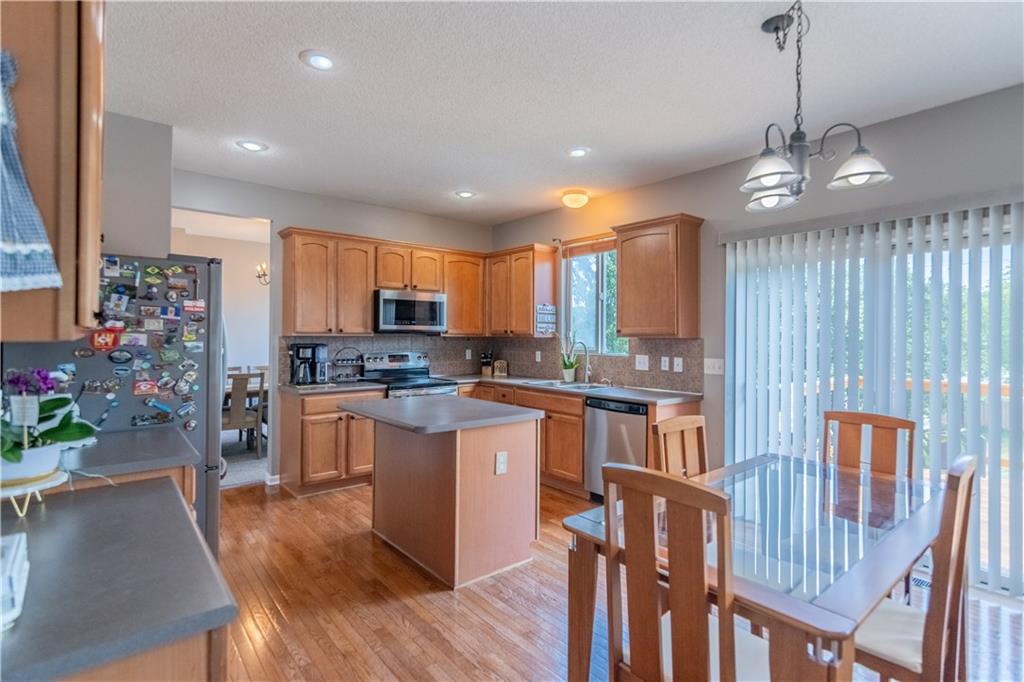 7911 N POPLAR Court