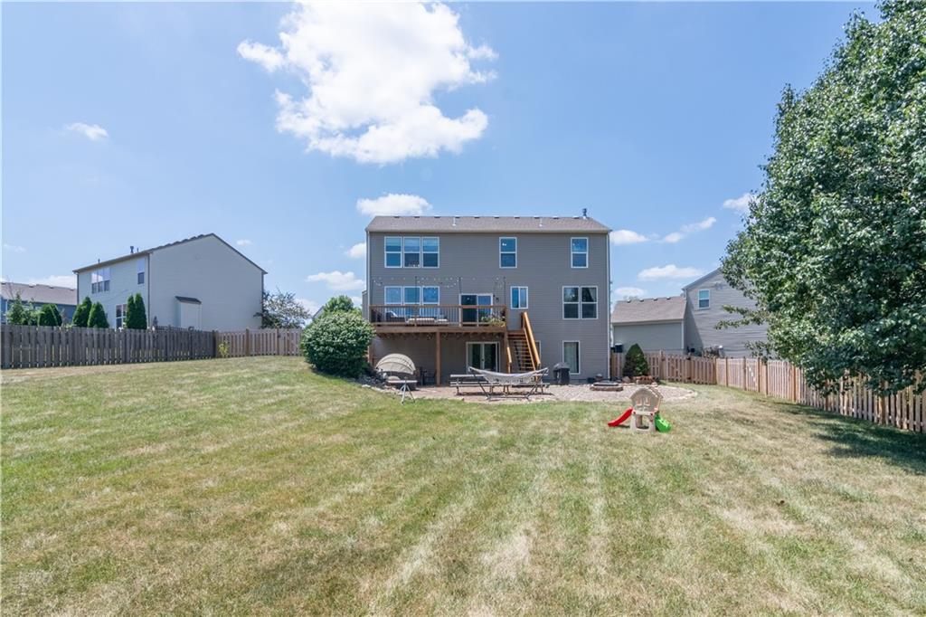 7911 N POPLAR Court