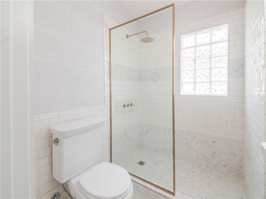 700 E 43rd Street
