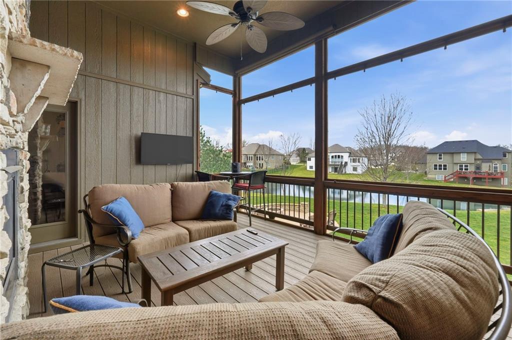 3112 N 127th Terrace