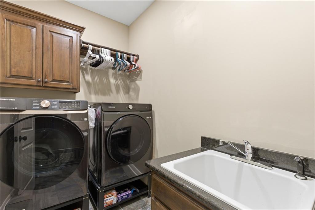 3112 N 127th Terrace