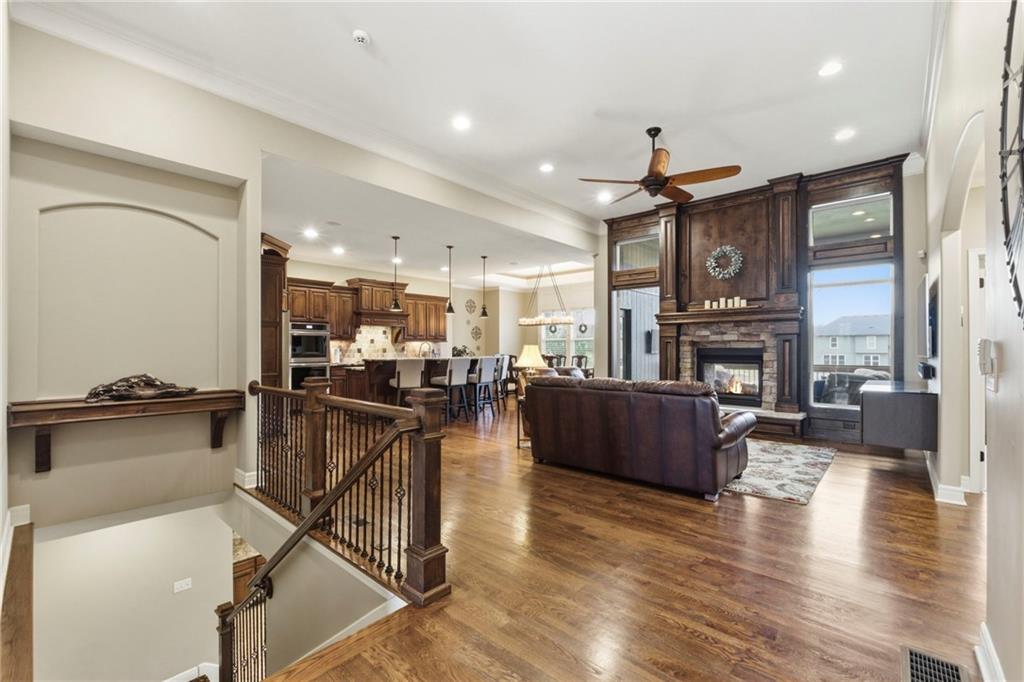 3112 N 127th Terrace