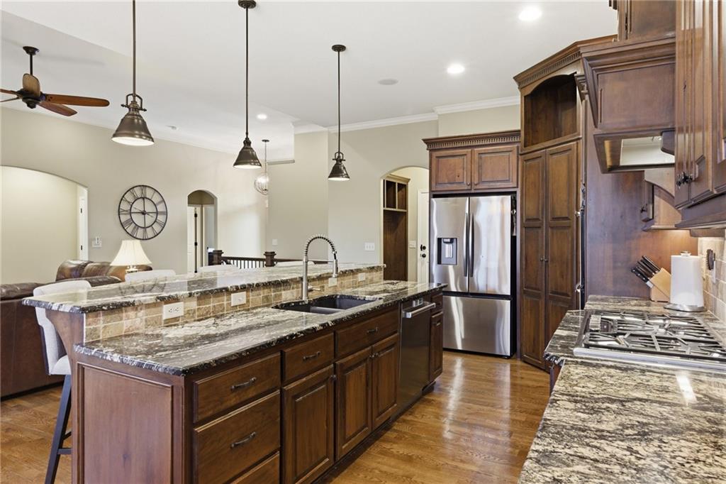 3112 N 127th Terrace