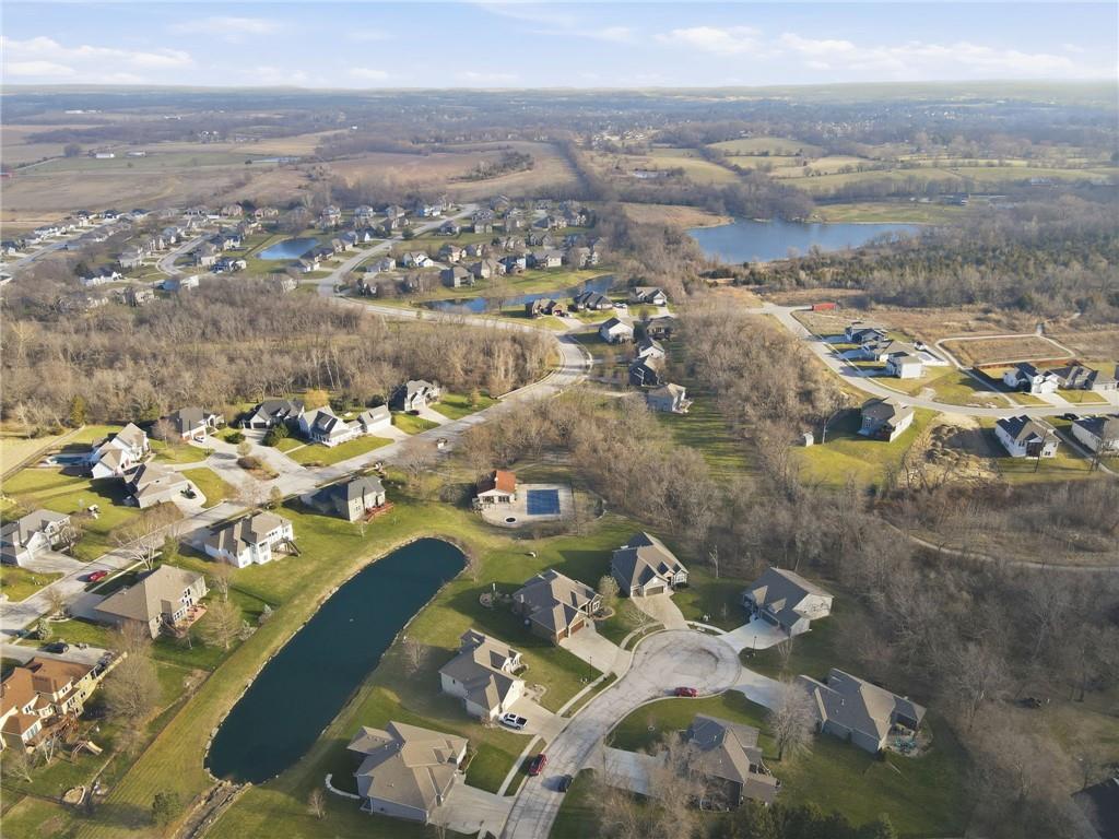 3112 N 127th Terrace