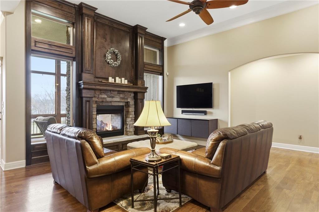 3112 N 127th Terrace